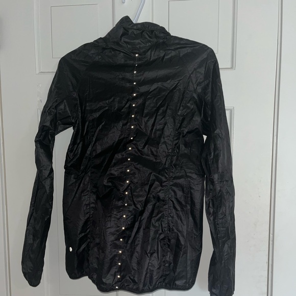 Lululemon Run With it Jacket - Picture 6 of 11